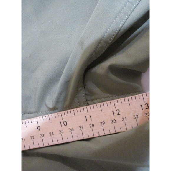 The North Face Green Lightweight Outdoor Casual Shorts Mens 34 Flash Dry - Picture 3 of 6